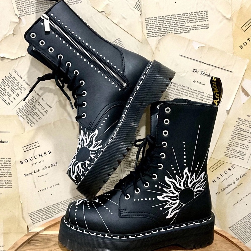 Free People Dr Martens Jadon Hi Solar Flare Boot Embroidery Black - Picture 6 of 10